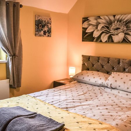 The Beehive Villa Miningsby Eksteriør bilde